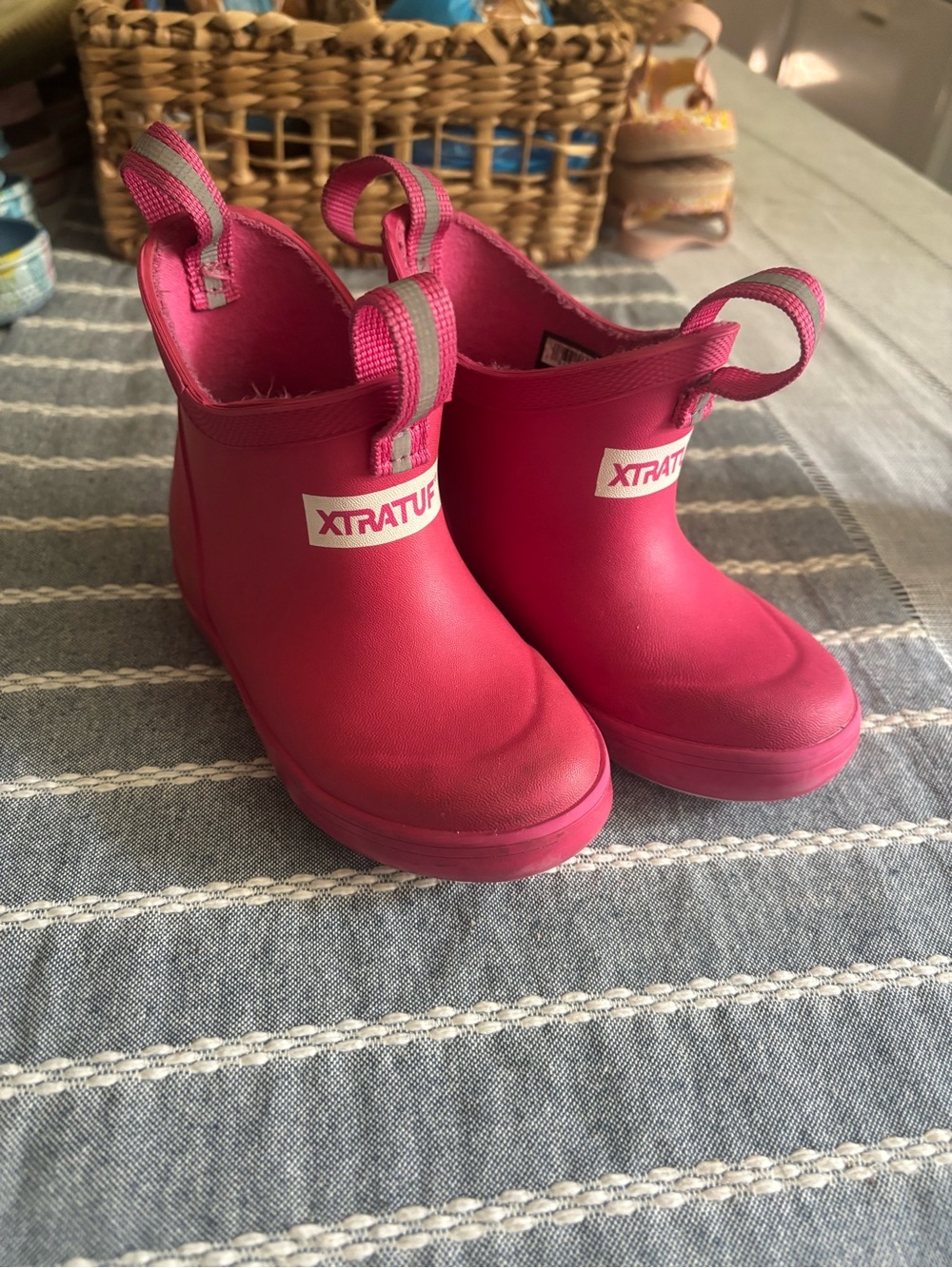 XTRATUF Kids Waterproof Pink Pull-On Rain Boots